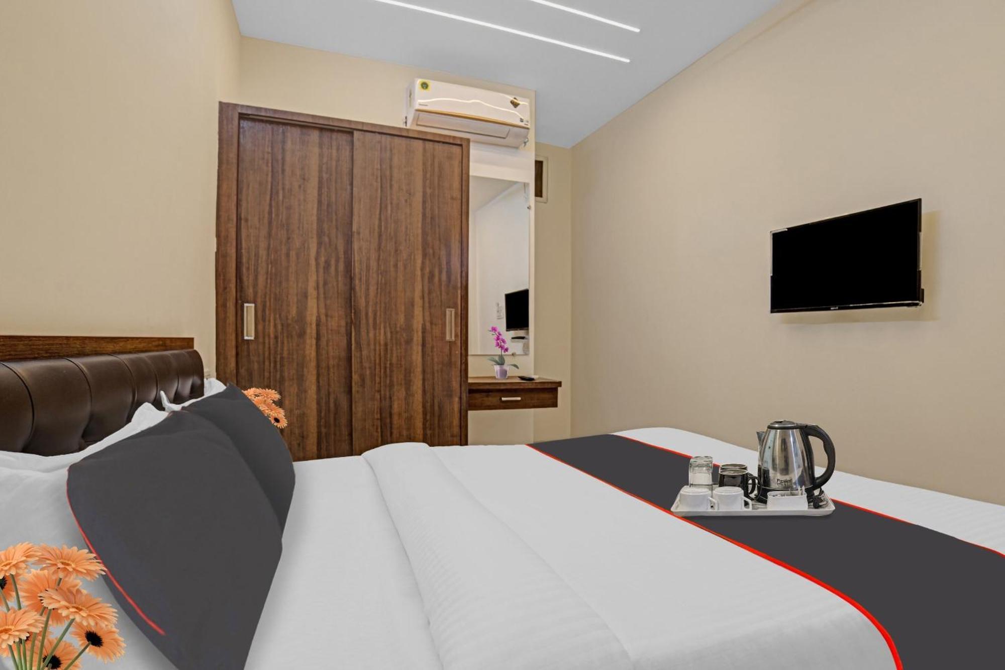 Hotel Collection O Riddhi Siddhi Indore Exterior foto