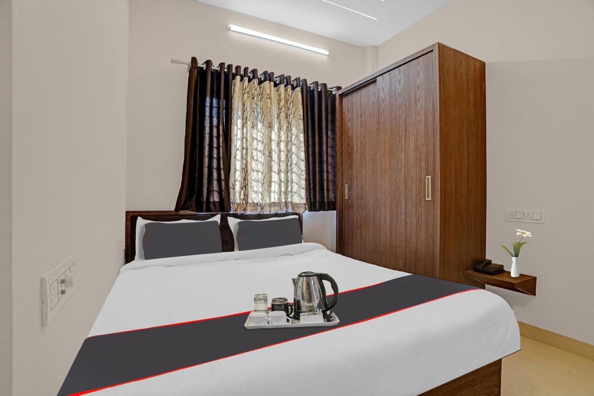 Hotel Collection O Riddhi Siddhi Indore Exterior foto