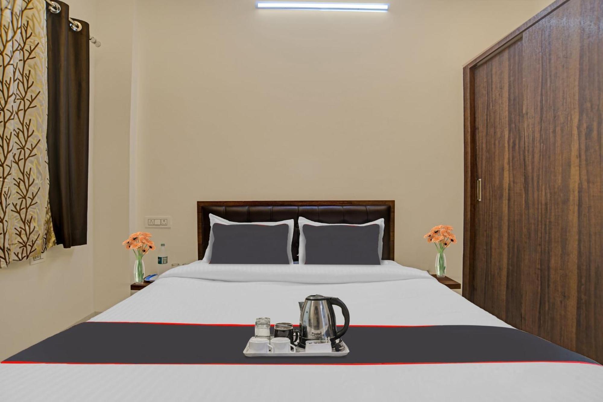 Hotel Collection O Riddhi Siddhi Indore Exterior foto
