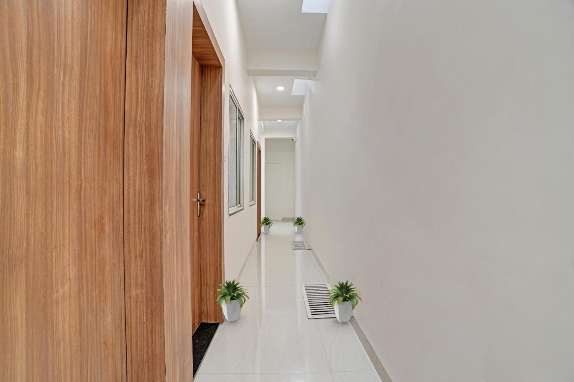 Hotel Collection O Riddhi Siddhi Indore Exterior foto